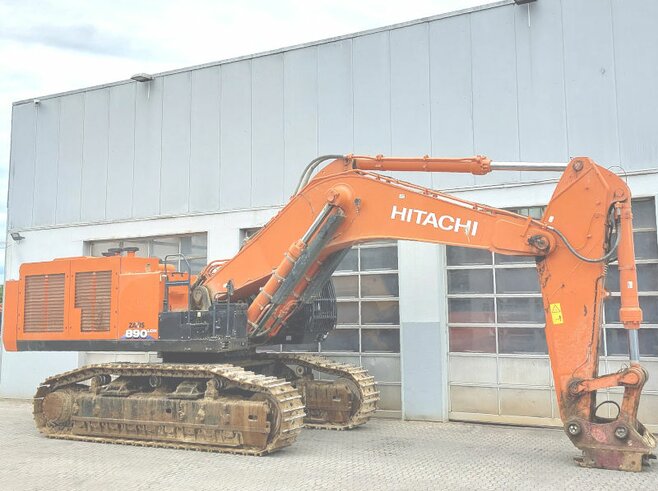 Hitachi ZX890LCH-6