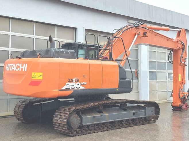 Hitachi ZX250LCN-6