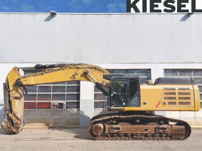 Caterpillar 352F