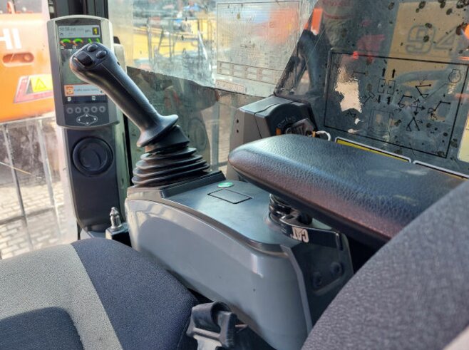 Caterpillar 352F