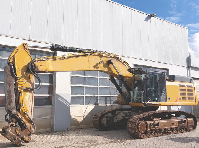 Caterpillar 352F