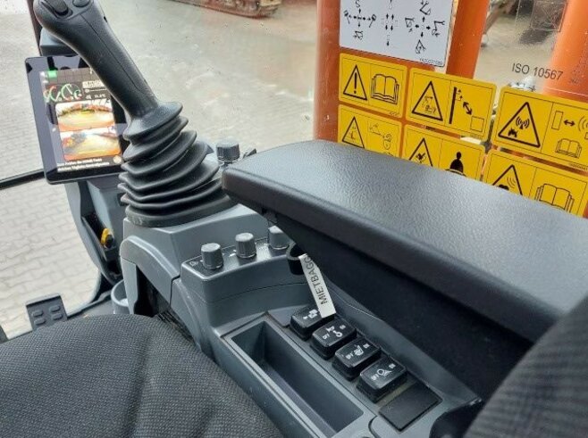 Hitachi ZX350LCN-7 20 m Longreach