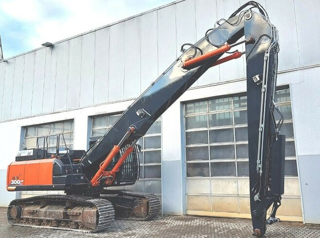Hitachi ZX300LCN-6