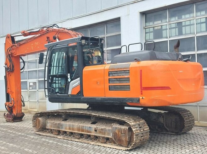 Hitachi ZX250LCN-7