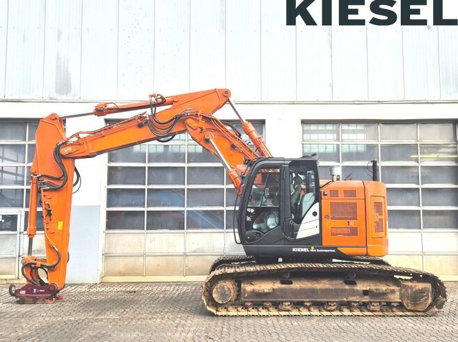 Hitachi ZX225USLC-6