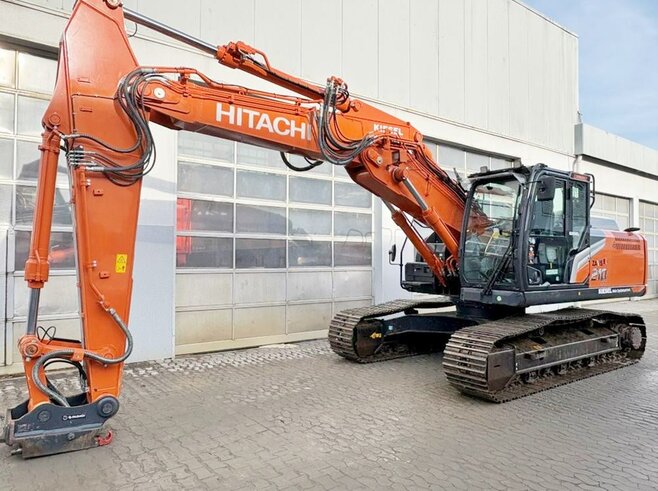 Hitachi ZX210LC-7