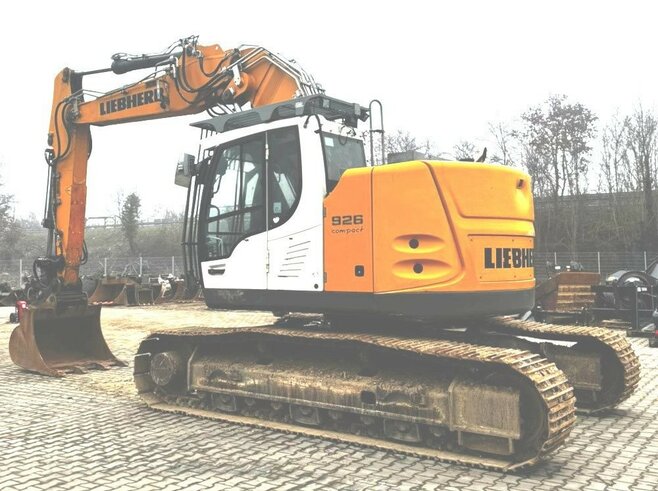 Liebherr R926 Compact
