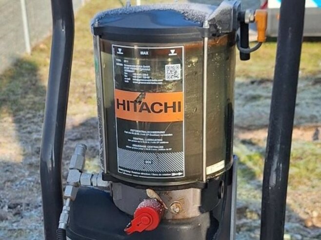 Hitachi ZX210LC-7