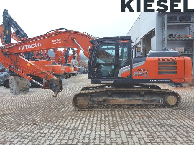 Hitachi ZX250LCN-7