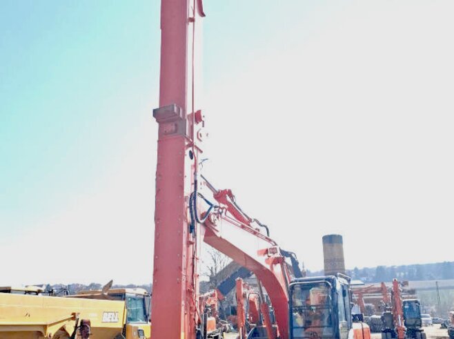 Hitachi ZX210LC-6 Teledipper