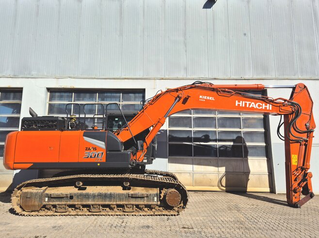 Hitachi ZX300LCN-7