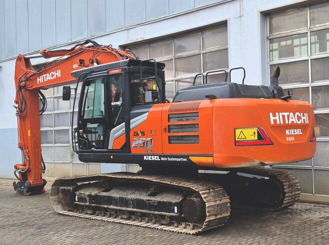 Hitachi ZX250LCN-7