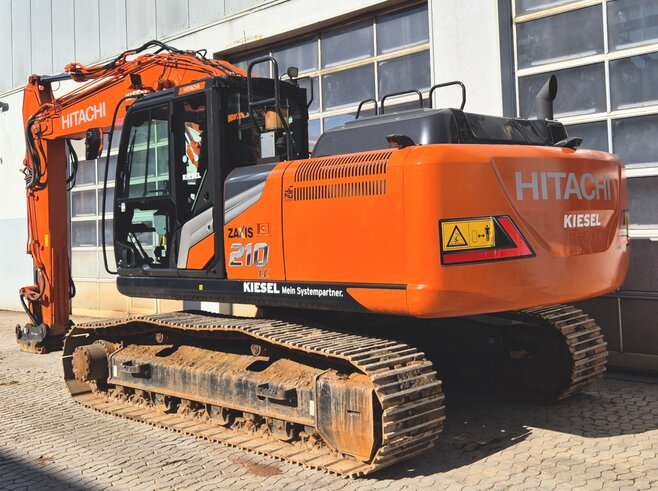 Hitachi ZX210LC-7