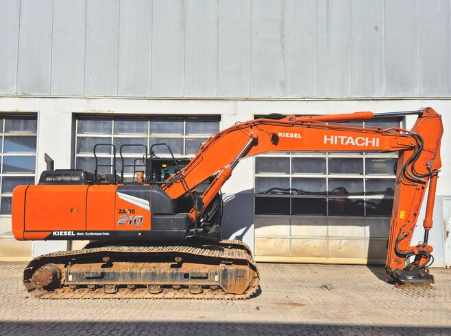 Hitachi ZX210LC-7