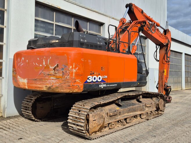 Hitachi ZX300LCN-6