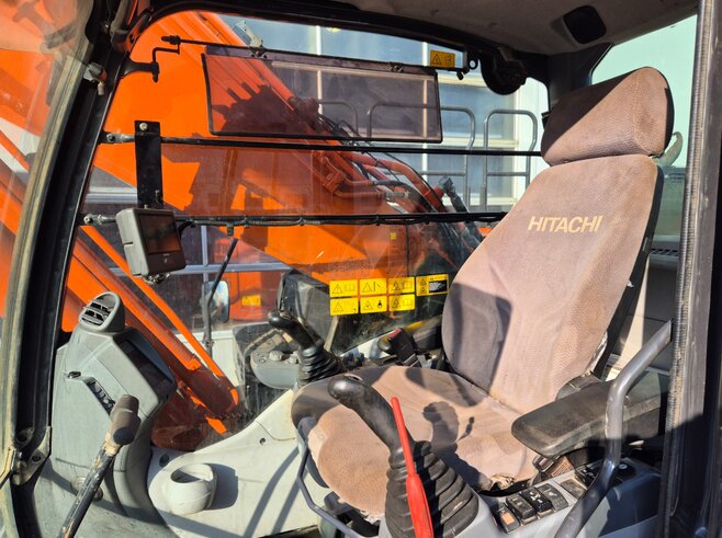 Hitachi ZX350LC-6