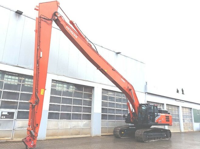 Hitachi ZX350LCN-7 20 m Longreach