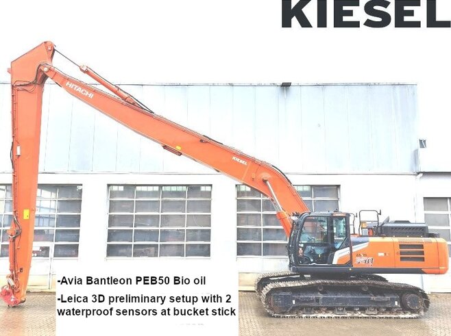 Hitachi ZX350LCN-7 20 m Longreach