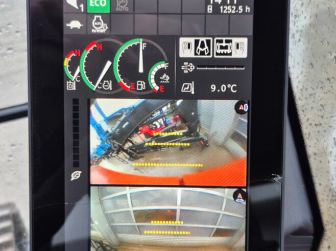 Hitachi ZX350LCN-7 20 m Longreach