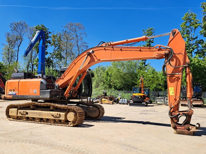 Hitachi ZX300LCN-6