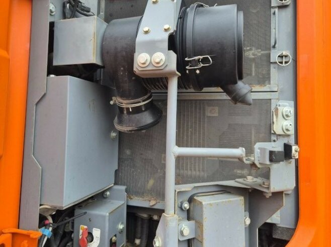 Hitachi ZX135US-7