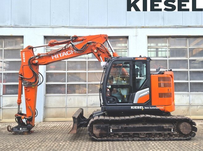 Hitachi ZX135US-7