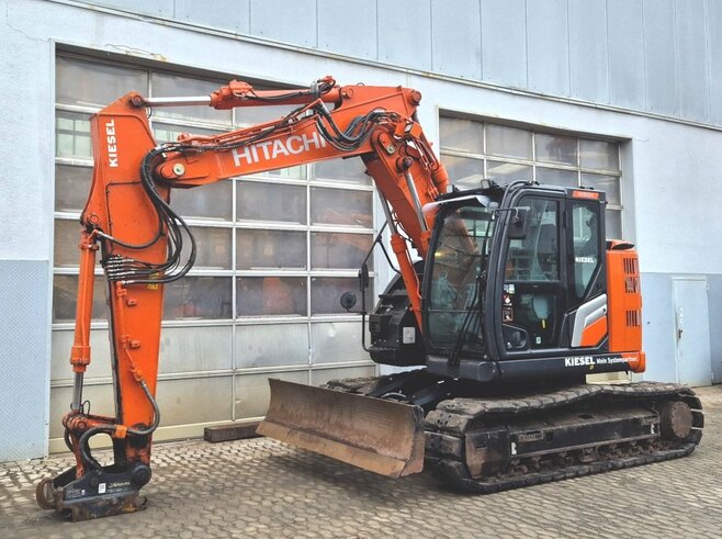 Hitachi ZX135US-7