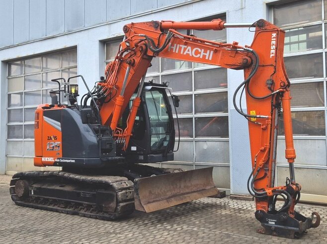 Hitachi ZX135US-7
