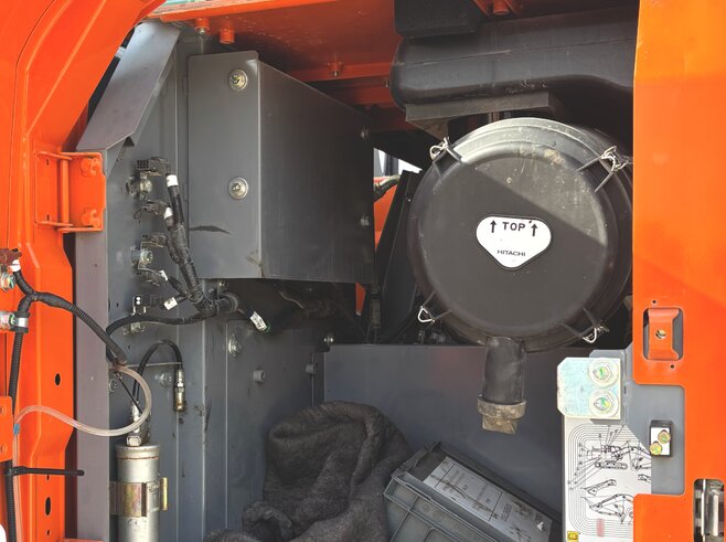 Hitachi ZX250LCN-7
