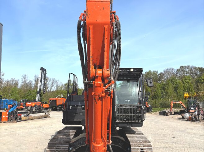 Hitachi ZX250LCN-7