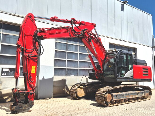 Hitachi ZX300LCN-6