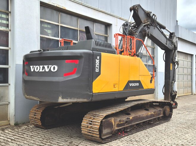 Volvo EC250ENL