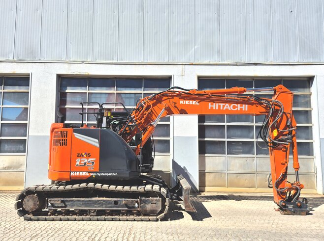 Hitachi ZX135US-7