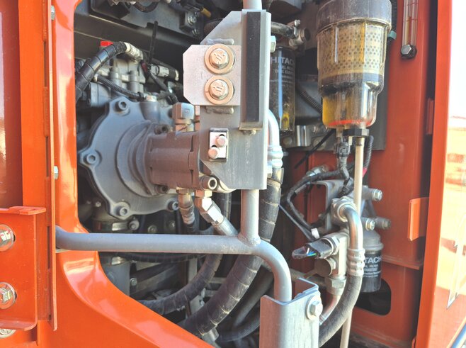 Hitachi ZX135US-7