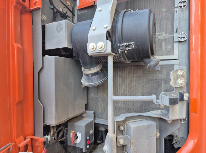 Hitachi ZX135US-7