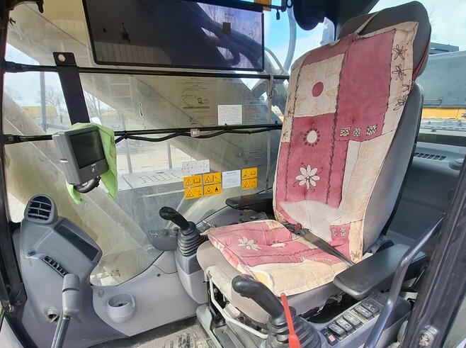 Hitachi ZX490LCH-6