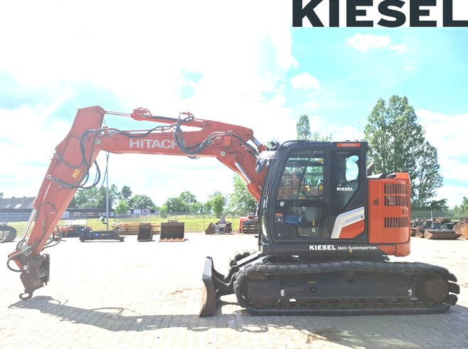 Hitachi ZX135US-7
