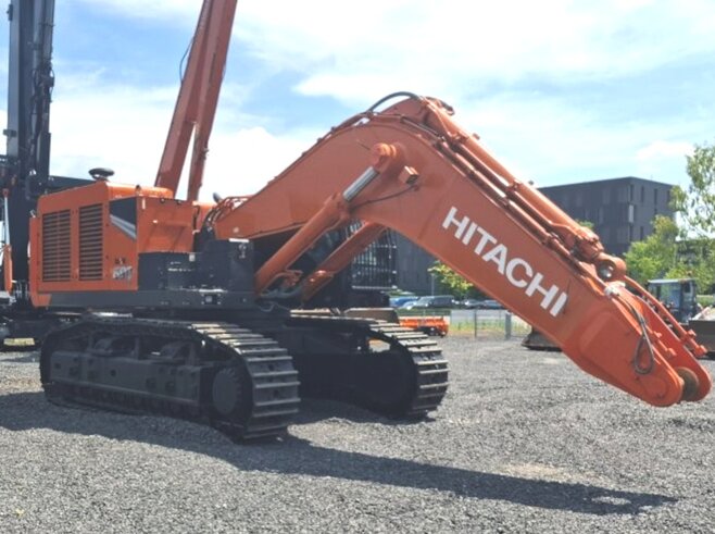 Hitachi ZX690LCH-7