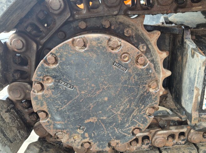 Hitachi ZX135US-6