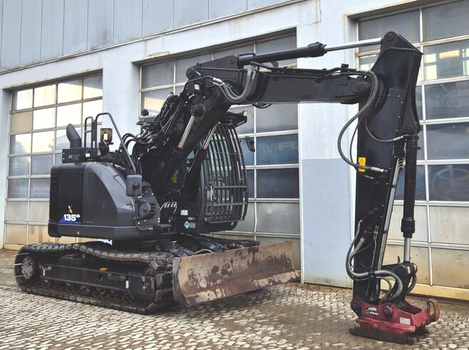 Hitachi ZX135US-6
