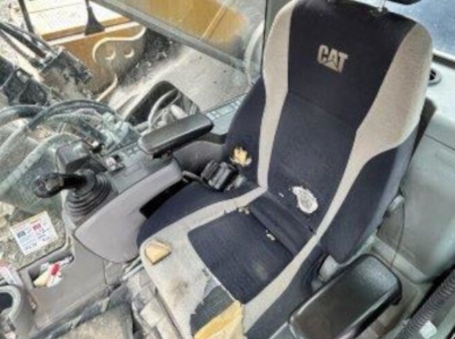 Caterpillar 374FL