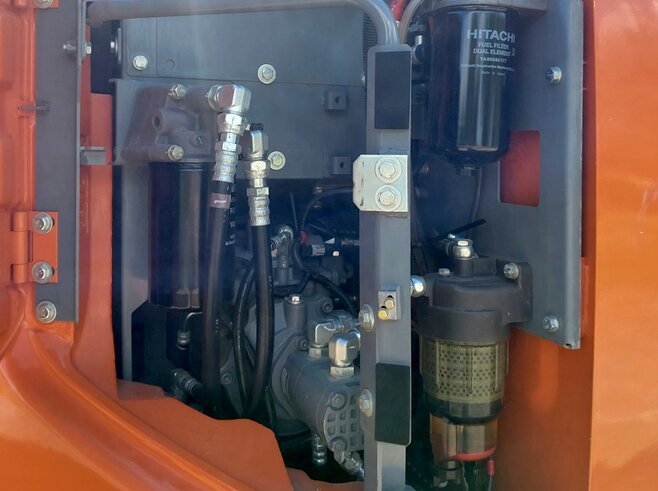 Hitachi ZX135US-6