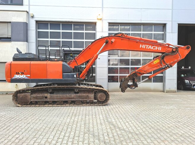 Hitachi ZX300LCN-6