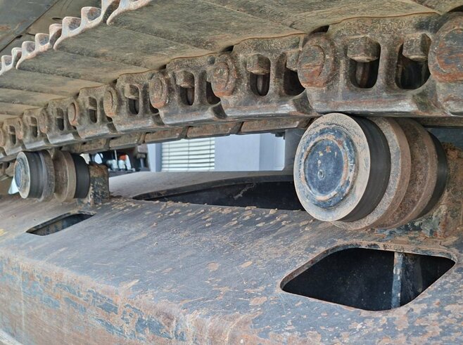 Hitachi ZX300LCN-6