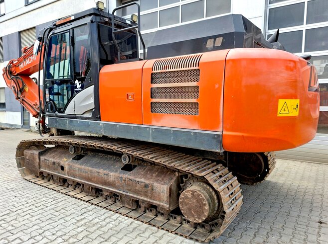 Hitachi ZX300LCN-6