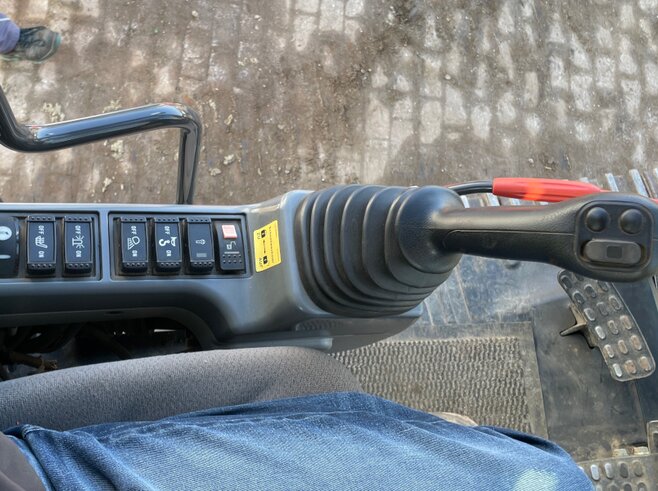 Hitachi ZX350LCN-6