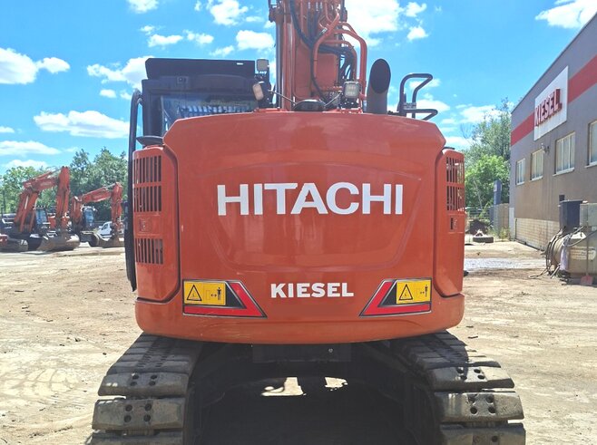 Hitachi ZX135US-7