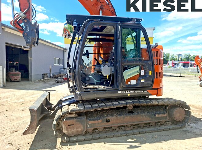 Hitachi ZX135US-7