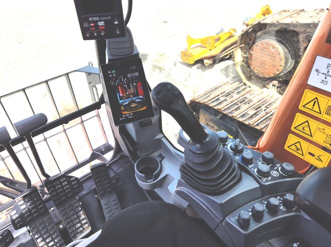 Hitachi ZX250LCN-7
