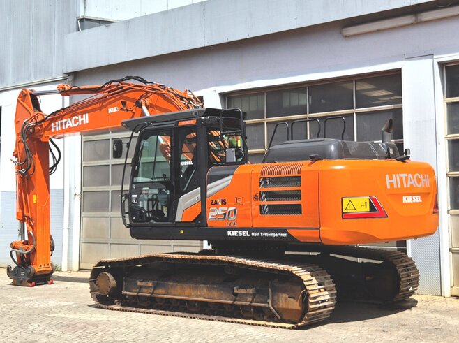 Hitachi ZX250LCN-7